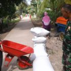 Jalan Selesai Dibangun oleh TNI, Kini Warga Merasakan Manfaatnya