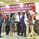 Bupati Sintang Buka Acara Konvensi GKII Wilayah II Di Desa Pelaik