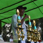 Bupati Sintang Tutup Open Turnamen Sepak Bola Di Desa Merpak
