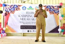 Bupati Sintang Resmi Dan Canangkan Festival Kampung Lestari dan Taman Baca Masyarakat Desa Merah Arai