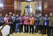 Reses Ke Sintang, Cornelis Dengar Curhat Dari Perbatasan
