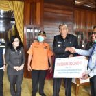 Bupati Sintang Terima Bantuan APD 50 Set Dari BNI Cabang Sintang