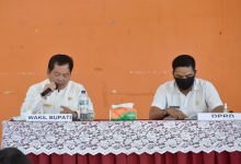Terkait Covid-19, Wabup Sintang Pimpin Rakor Bersama Kepala Desa Se-Kecamatan Sepauk