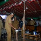 Bupati Sintang Hadiri Penyalaan Listrik PLN Pertama Kalinya Di Desa Tanjung Prada
