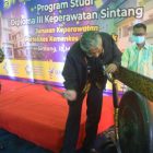 Lakukan Grand Opening Prodi D3 Akper Sintang, ini Harapan Bupati