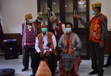 Wabup Sintang Gelar Acara Ritual Adat Sumpah Jenang, Resmi Tinggal Di Rumah Dinas