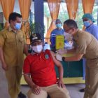 Vaksinasi Covid-19 Dosis Pertama Dilakukan di lingkungan Pemkab Sintang