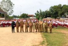 Kunjungi SDN 04 di Desa Sepiluk, Wabup Sintang Minta Guru Tetap Semangat