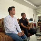 Ketua DPRD Sintang Gelar Konferensi Pers Terkait Aksi Damai Warga Kampong Seberang