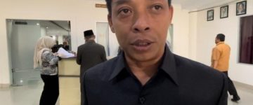 Jalan Ketungau Rusak Parah, DPRD Sintang Sarankan Pemkab Perkuat Transportasi Air sebagai Alternatif