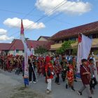 Jambore SEKAMI 2025 Resmi Dimulai dengan Karnaval Meriah di Kota Sintang