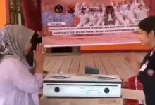 Desa Baning Kota Terima Bantuan Alat dari Kementerian dan STIKES Kapuas Raya