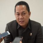 Agustinus DPRD Sintang: Pembangunan Jalan Desa Harus Jadi Prioritas Utama