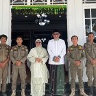 Satpol PP Amankan Momen Silaturahmi di Rumah Dinas Ketua DPRD Sintang