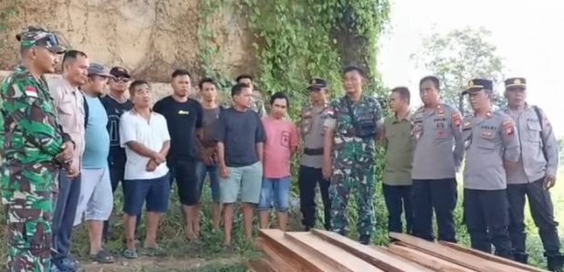 Kantor Camat Dibuka Kembali,  DPRD dan Pemda Turun Tangan Atasi Jembatan Rusak