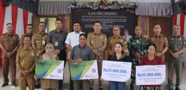 Kasat Pol PP Sintang Hadiri Launching Jaminan Sosial 4.500 Pekerja Sawit