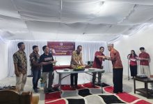 HUT ke-2 Lingkungan Santa Faustina Paroki MRSA Sintang, Umat Diajak Tak Pilih-pilih dalam Menolong Sesama