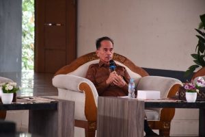 PIMPIN RAPAT EVALUASI APBD 2026, BUPATI SINTANG TARGETKAN REALISASI ANGGARAN 95%