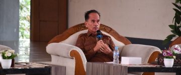 PIMPIN RAPAT EVALUASI APBD 2026, BUPATI SINTANG TARGETKAN REALISASI ANGGARAN 95%
